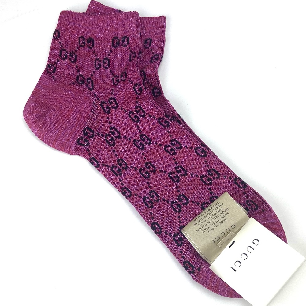 Gucci #701739 GG Shiny Lame' New Argent Fuchsia Socks, Size Large, NWT